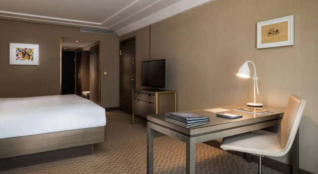 Двухместный номер Plaza Hilton Vienna Plaza