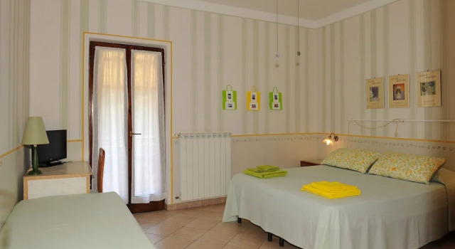 Семейный номер Standard с балконом La Casa Del Sole