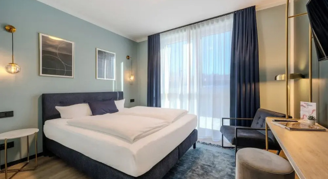 Standard room The Base Berlin ONE