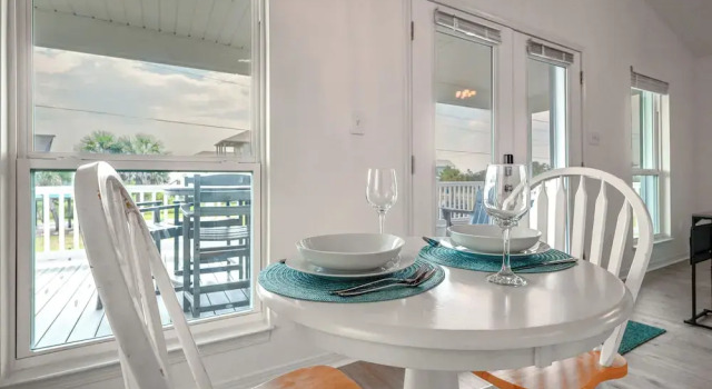 Коттедж Gulf Shores Cottage w/ Water Views, Walk to Beach!