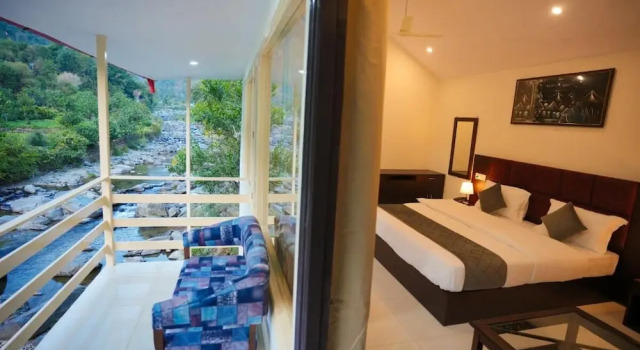 Номер Premium Nature Sprint Resort By The River