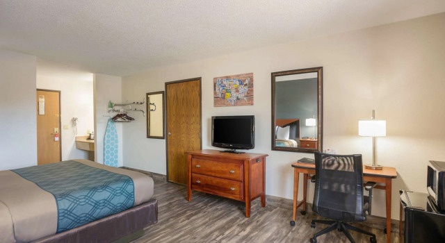 Двухместный номер Standard Econo Lodge Cedar Rapids South
