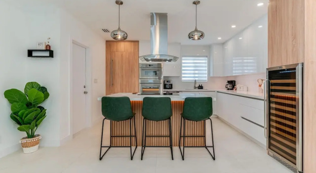 Fox Pearl 4Bd Pool House- Las Olas Luxury Getaway, Забронировать Вилла Виллы Форт-Лодердейл, Вилла