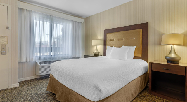 Двухместный номер Standard Best Western Plus Big America