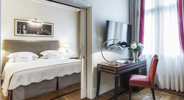 Люкс с балконом и с видом на море Savoia Excelsior Palace Trieste - Starhotels Collezione