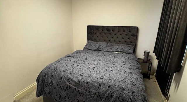 Charming Bungalow Rental in Rainham Comfort and Convenience, Забронировать Дом для отпуска Виллы Большого Лондона, Вилла