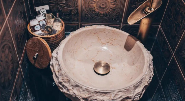 Amira 1899 Luxury Suite