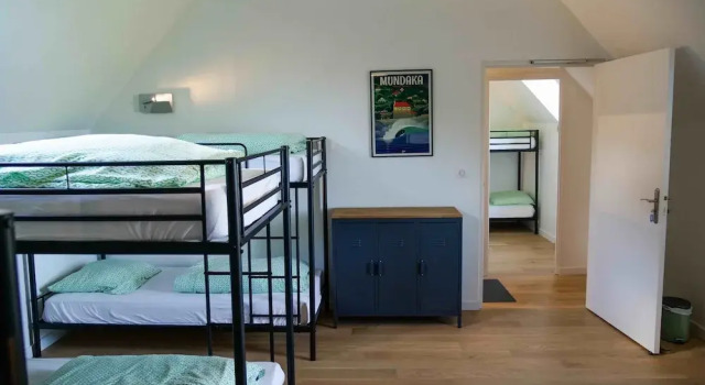 Кровать в общем номере Surf Camp XXIX