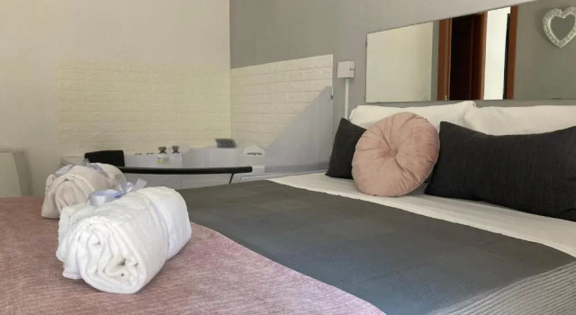 Коттедж De Gasperi House- Elegante appartamento,con terrazza,nel cuore di Napoli