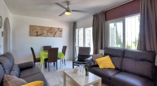 Alluring villa in Benalmádena with private pool