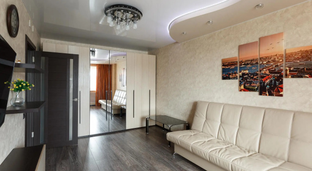 Live comfortably on Lenin Street 3, Book Apartment Industrial area 