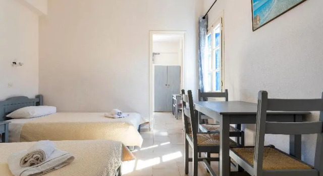 Quadruple Apartment with balcony Vanas Apartments