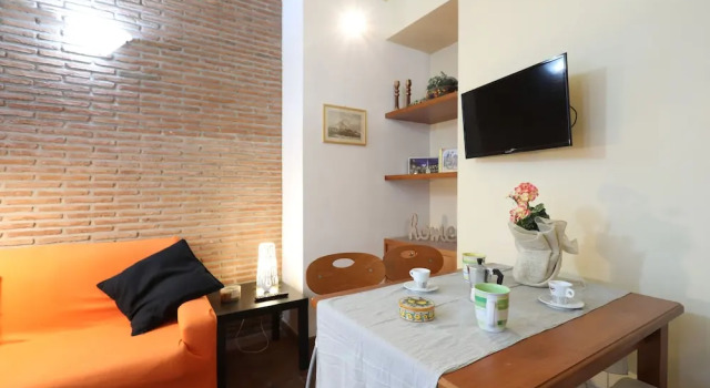 Cozy Apartment On 2 Levels In The City Center
