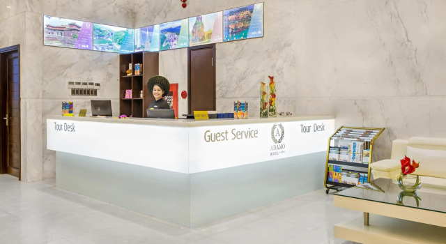Yarra Ocean Suites Danang