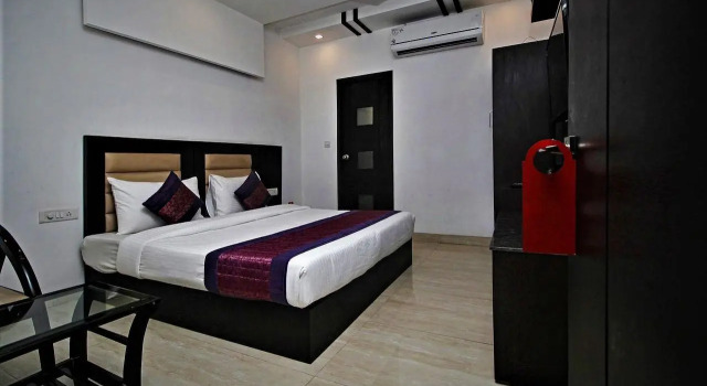 Номер Deluxe Fabhotel Arihant Inn
