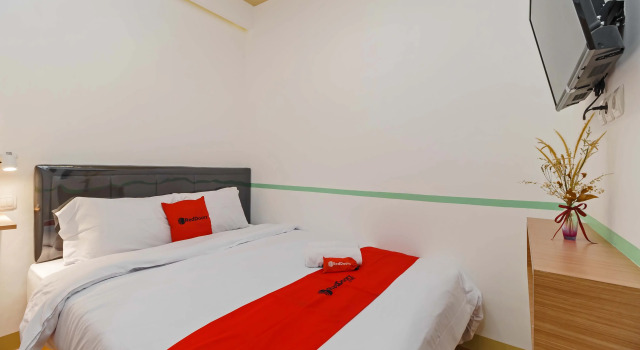 RedDoorz @ Taman Royal Tangerang, Prenota Hotel Hotel a Tangerang con parcheggio, Parcheggio