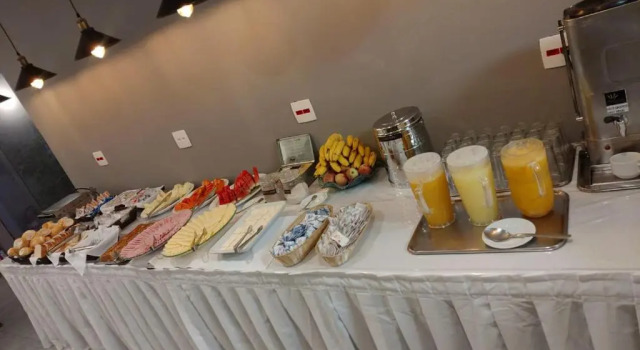 Трёхместный номер Standard Uniclass Hotel Pinheiros