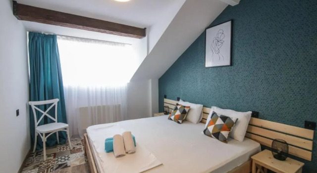 Апартаменты A lovely 2-bedroom apartment in central Tbilisi