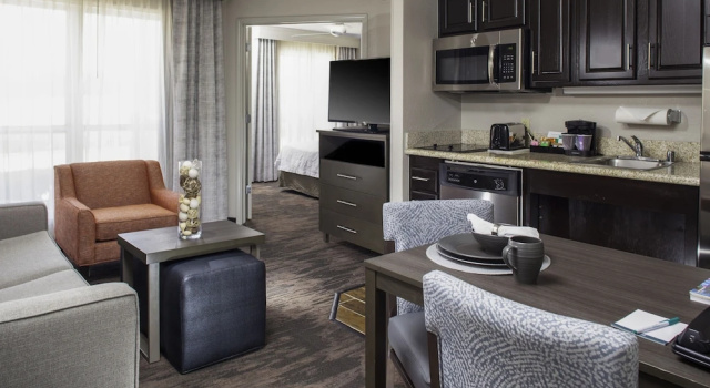 Номер Standard Addison Suites