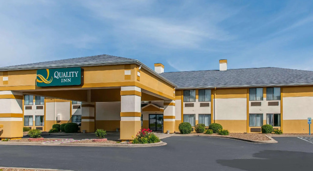 Номер Standard Quality Inn Lewisport