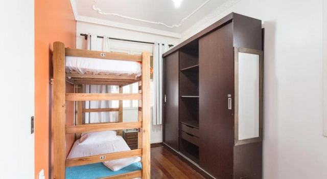 PUP - Hostel e Pensionato Universitário, Забронировать Хостел Порту-Алегри Риу-Гранди-ду-Сул, рядом с Ботанический сад