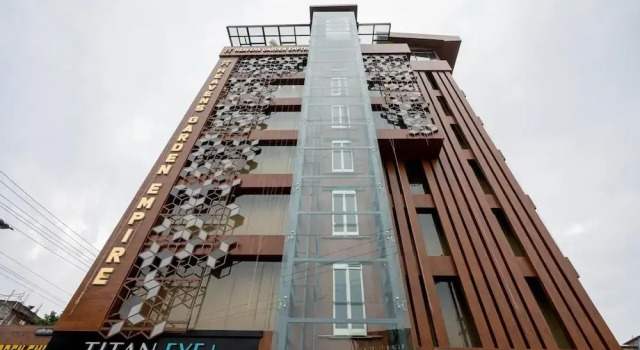 Heavens Garden Emire, Boek Hotel Hotels in Guwahati met parkeren, Parkeren