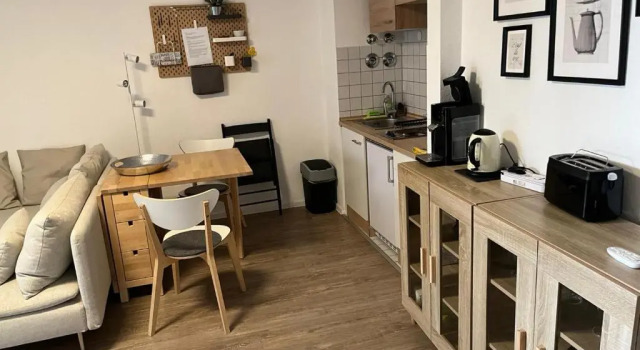 Апартаменты 1 Zimmer Wohnung mit der Terrasse in der Innenstadt