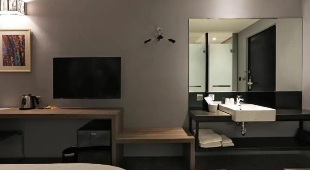 Standard Doppel Zimmer mit Balkon Miller Inn