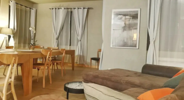 Le Loft des Horlogers - Centre ville - Parking, Забронировать Отель Отели Мюлуз с парковкой, рядом с Maison Engelmann, Парковка
