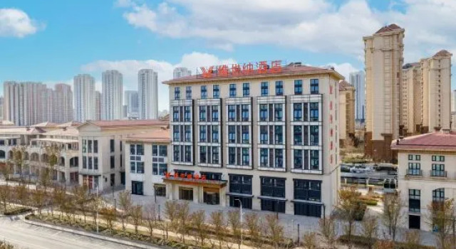 Vienna Hotel (Tianjin National Convention and Exhibition Center Avenue of Stars), Rezerwuj Hotel Hotele w Tianjin Province z parkingiem, Parking
