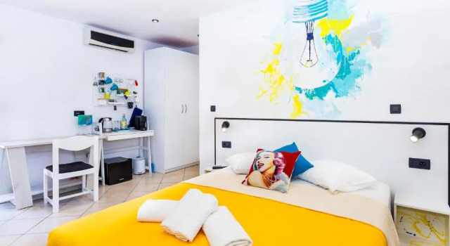 Двухместный номер Deluxe с балконом MiMas Rooms