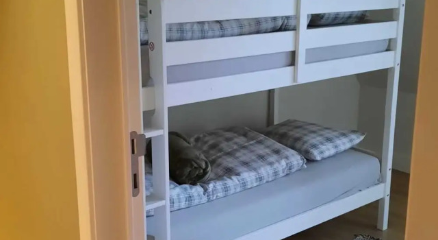 Beautiful Holiday Home in Vlaanderen With Shared Pool, Varaa Lomakoti Hotellit Brussels pysäköinnillä, Pysäköinti