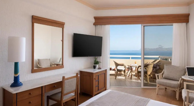 Двухместный номер Standard с частичным видом на море Leptos Panorama Hotel