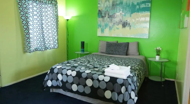 Номер Economy Banana Bungalow Hollywood Hotel & Hostel