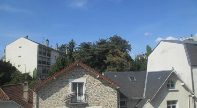 Céanothe-InvIRI. Studio Mairie. Parking Privatif