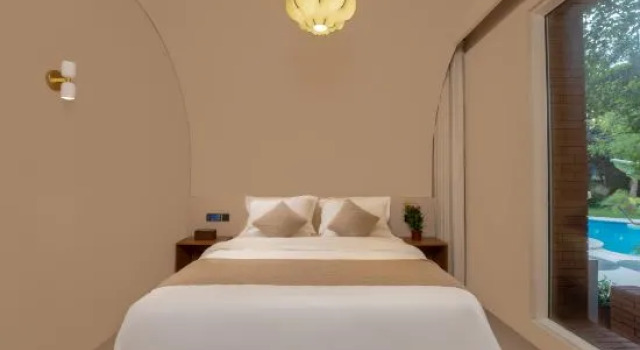 Люкс Deluxe Floral Hotel · MiLin ChunHuan Hotel