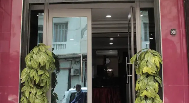 Le Parisien Tunis, Rezervasyon Otel Tunus Tunis, Medina yakınında