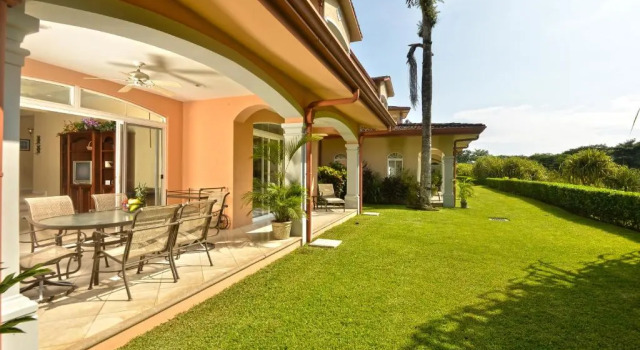Апартаменты с 2 комнатами Stay In CR Los Sueños Condos