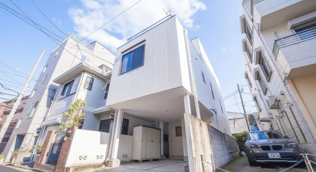 bmj Nakanoshinbashi, Boek Hotel Hotels in Tokai met parkeren, Parkeren