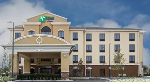 Кровать в общем номере Holiday Inn Express & Suites - Orlando - Southeast by IHG