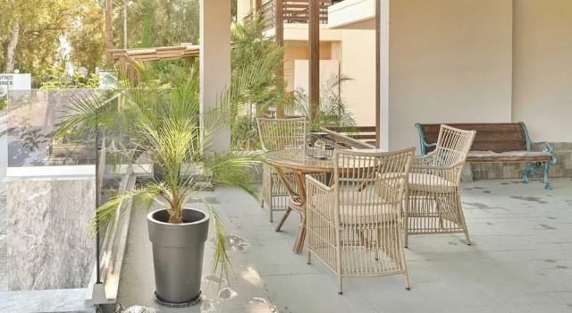 Seaside Nest in Kourouta Steps From the Beach, Prenota Appartamento Hotel a Peloponneso con parcheggio, Parcheggio