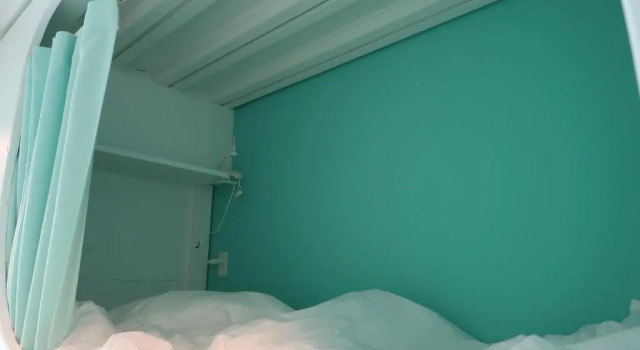 Кровать в общем номере (женский номер) Picnic Hostel Osaka