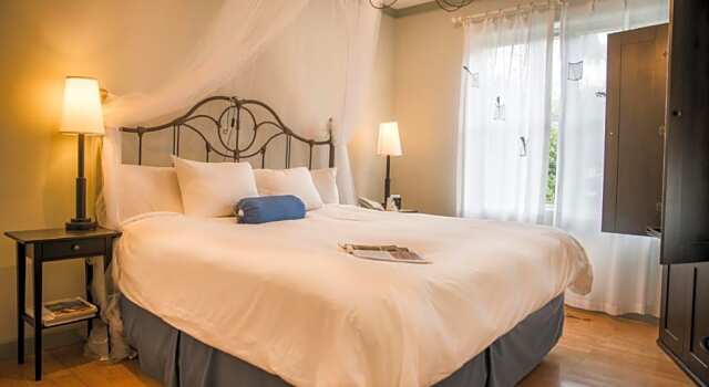 Двухместный номер Cadet Hotel