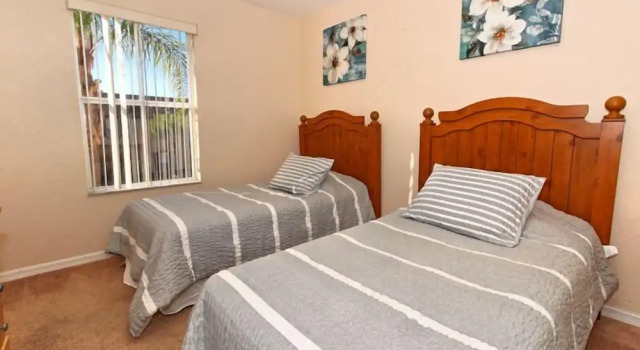 Вилла Villas at Regal Palms Resort & Spa