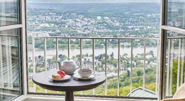 Двухместный номер Standard Steigenberger ICON Grandhotel & Spa Petersberg