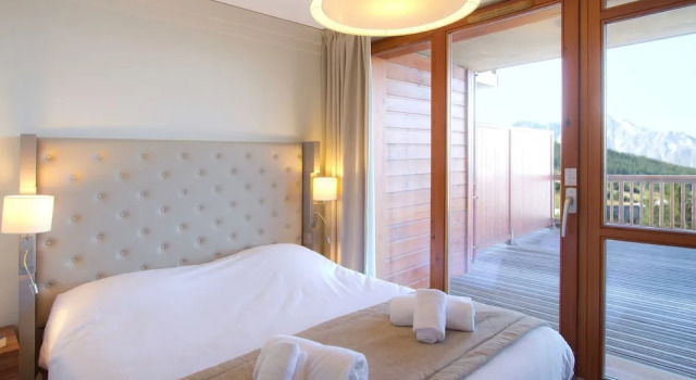 Luxury apartment with Wi-Fi in large ski area Paradiski
