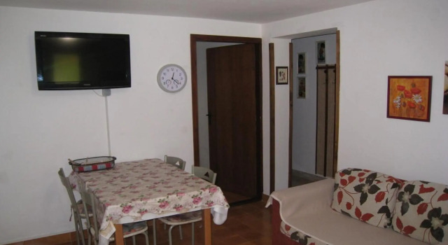 Dvor - 20 m From Beach - A1