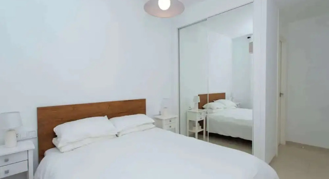 Sunset Paradise - Sleeps 4, Pool, Terrace & Views