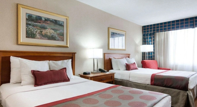 Двухместный номер Standard Indy Hotel