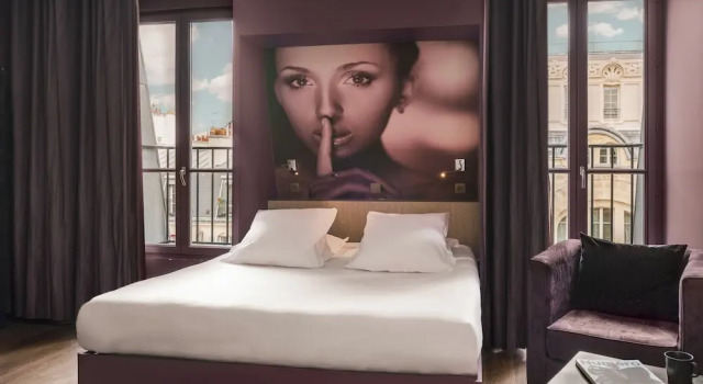 Полулюкс Legend Hôtel Paris